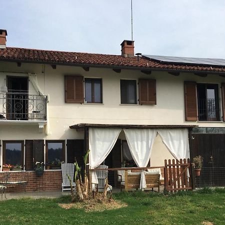 B&B Cascina Dei Levrieri Capriglio Exterior foto