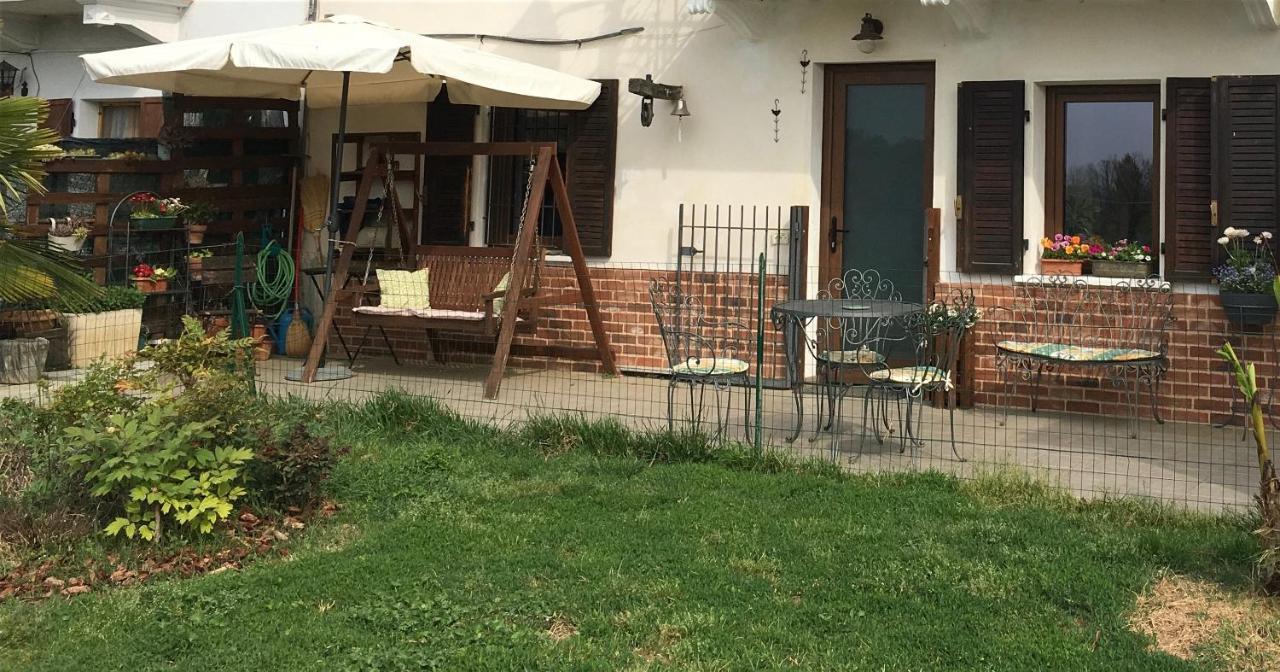 B&B Cascina Dei Levrieri Capriglio Exterior foto