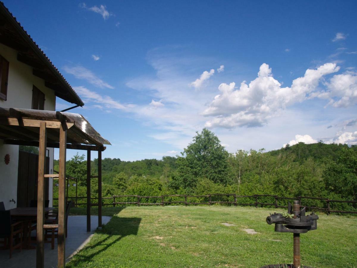 B&B Cascina Dei Levrieri Capriglio Exterior foto