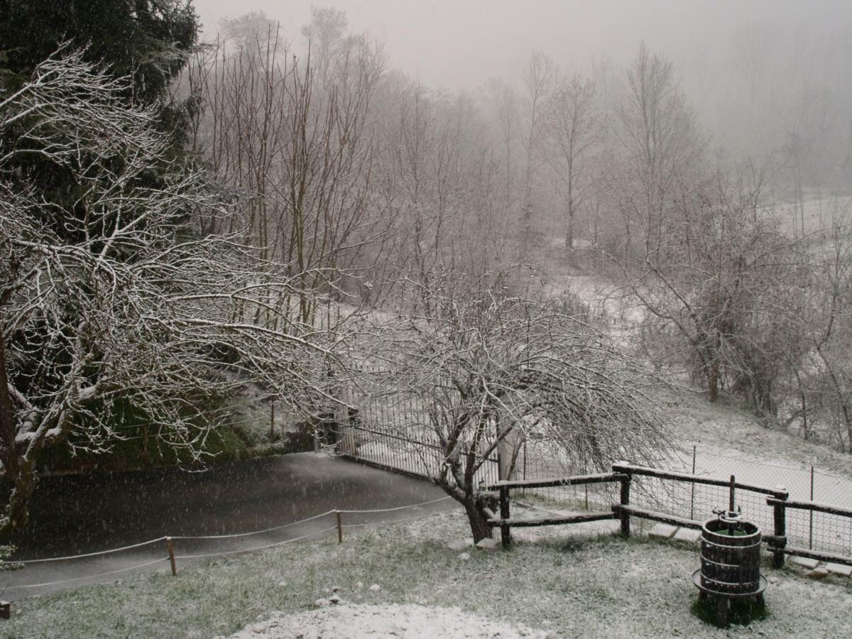 B&B Cascina Dei Levrieri Capriglio Exterior foto